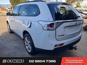 Mitsubishi Outlander 2014