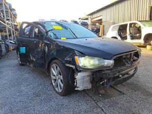 Mitsubishi Lancer 2015