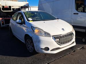 Peugeot 208 2013