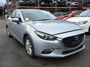 Mazda MAZDA3 2018