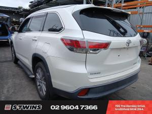 Toyota Kluger 2015