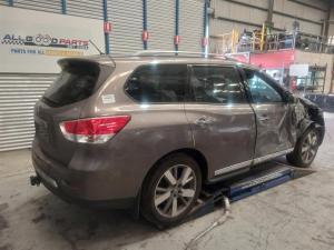Nissan pathfinder