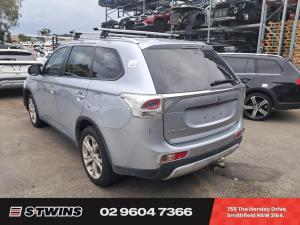 Mitsubishi Outlander 2015