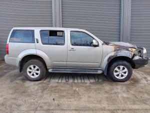 Nissan Pathfinder 2010
