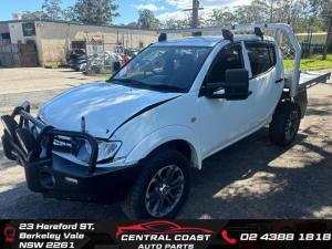 Mitsubishi Triton 2015