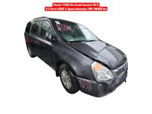 Kia Grand Carnival 2012
