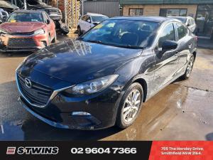 Mazda MAZDA3 2015