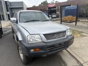 Mitsubishi Triton 2004