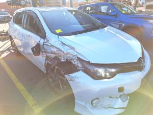 Toyota Corolla 2015