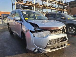 Mitsubishi Outlander 2014