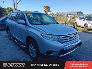 Toyota Kluger 2010