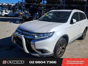 Mitsubishi Outlander 2016
