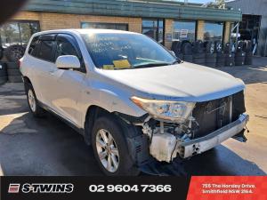 Toyota Kluger 2011