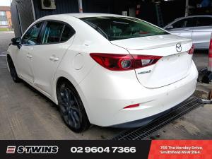 Mazda MAZDA3 2016
