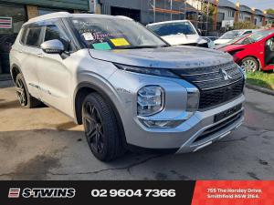 Mitsubishi Outlander 2023