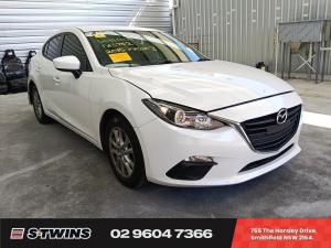 Mazda MAZDA3 2015