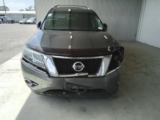 nissan Pathfinder R52 ST-L AWD Jun 2016 Parts & Wrecking