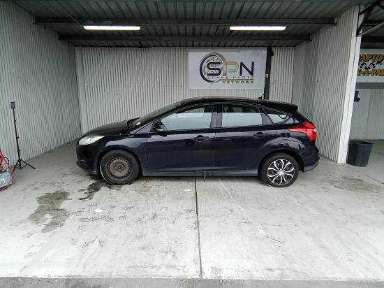 ford Focus LW AMBIENTE Sep 2011 Engine Motor 