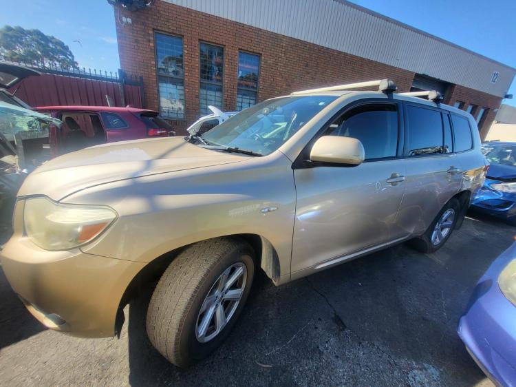 toyota Kluger 2008 Parts & Wrecking