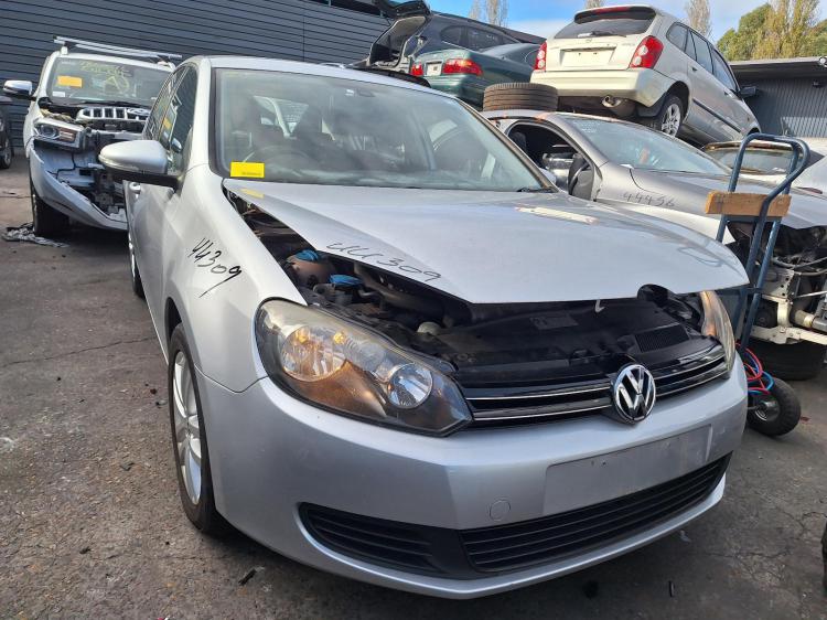 volkswagen Sep 2010 Parts & Wrecking
