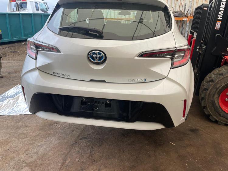 toyota Corolla ASCENT SPORT HYBRID Apr 2022 Parts & Wrecking