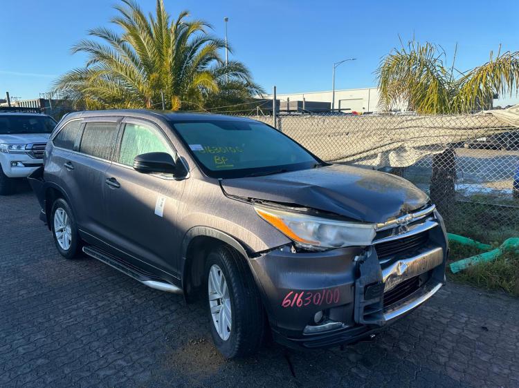 toyota Kluger GSU50 Mar 2015 Parts & Wrecking