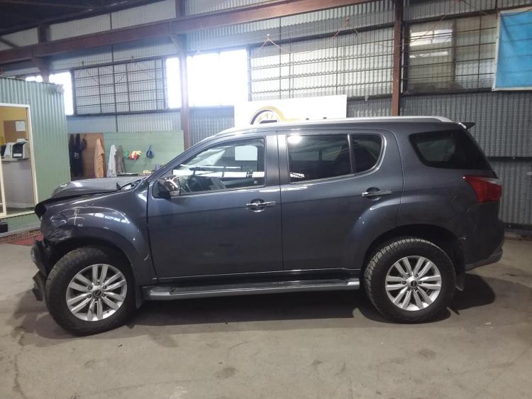 isuzu Mu X 4X2 LS-T Jul 2018 Parts & Wrecking