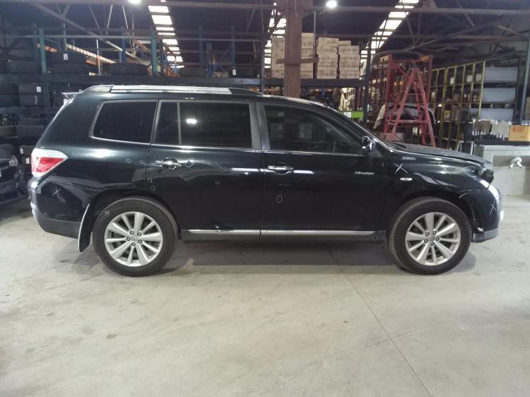 toyota Kluger Jan 2012 Parts & Wrecking
