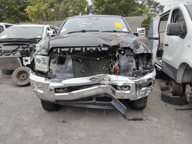 dodge Ram 2500 LARAMIE Jan 2017 Parts & Wrecking