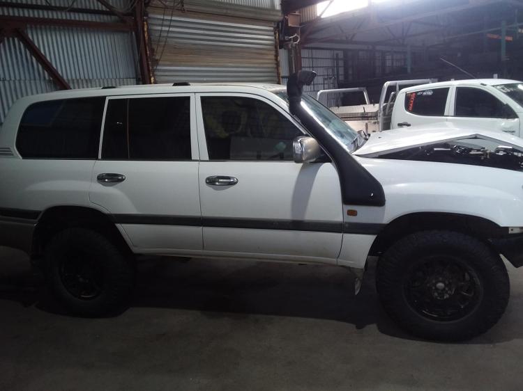 toyota Land Cruiser GLX Jan 2003 Parts & Wrecking