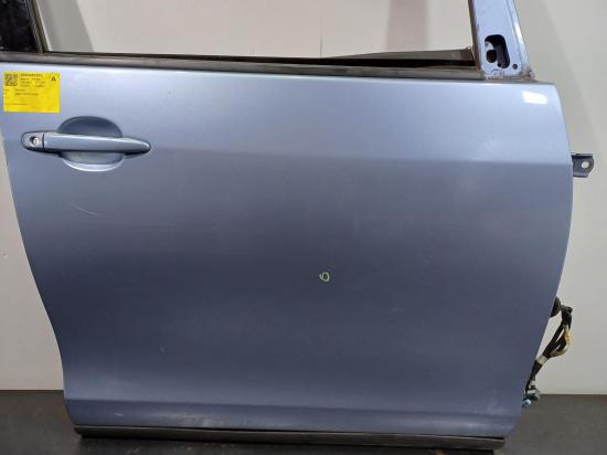 toyota tarago RIGHT FRONT DOOR 