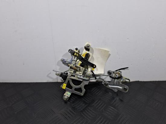 hyundai Iload/imax TQ Feb 2013 LOCK MECHANISM 