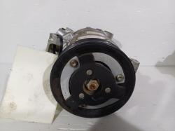 2022 Volkswagen T-cross image 1