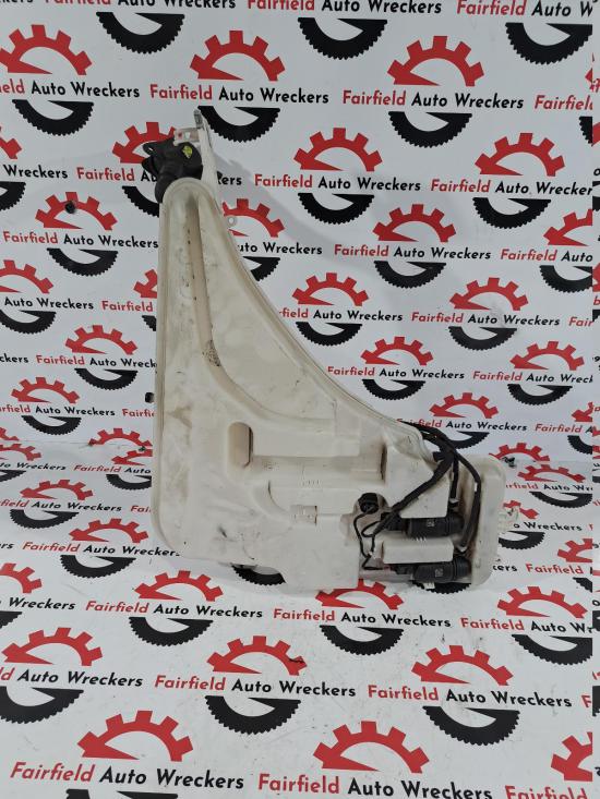 bmw 118d Jun 2014 WASHER BOTTLE 