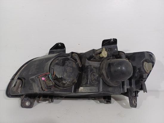 holden commodore RIGHT HEADLAMP 