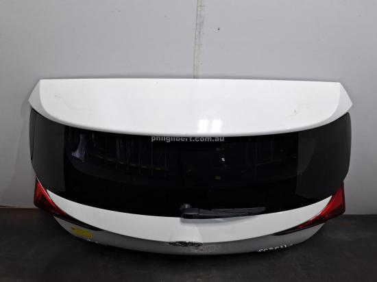 toyota Corolla ZRE182R Aug 2013 BOOTLID/TAILGATE 