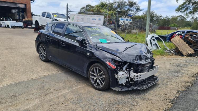 lexus Ct200h ZWA10R F-SPORT Apr 2016 Parts & Wrecking
