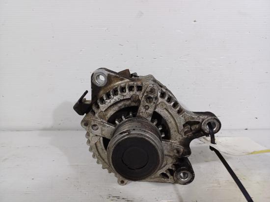 toyota Hiace TRH201R Jul 2007 ALTERNATOR 