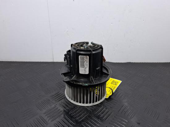 mercedes benz C Class W204 Aug 2010 HEATER FAN MOTOR 