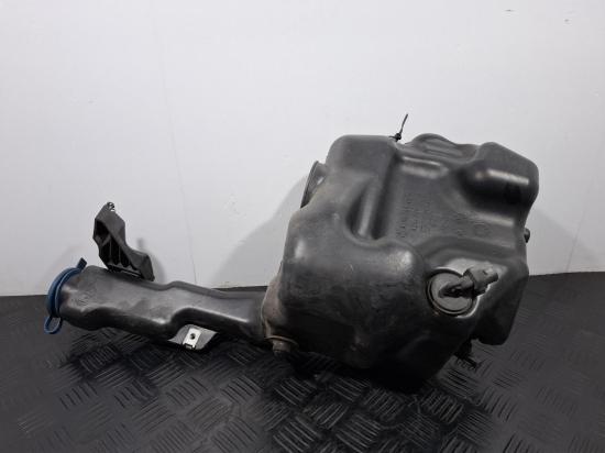 mercedes benz C Class W204 Aug 2010 WASHER BOTTLE 