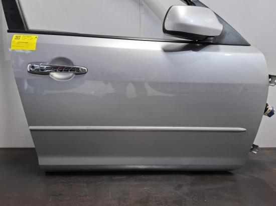 mazda 3 RIGHT FRONT DOOR 