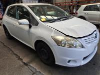 2010 Toyota Corolla ZRE152R image 1