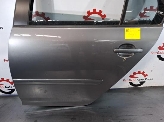 volkswagen Golf 2008 LEFT REAR DOOR 