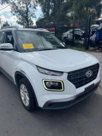 2019 Hyundai Venue image 1