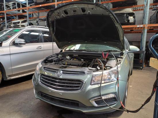 holden Cruze Apr 2016 LEFT HEADLAMP 