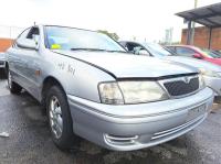 2001 Toyota Avalon MCX10R image 1