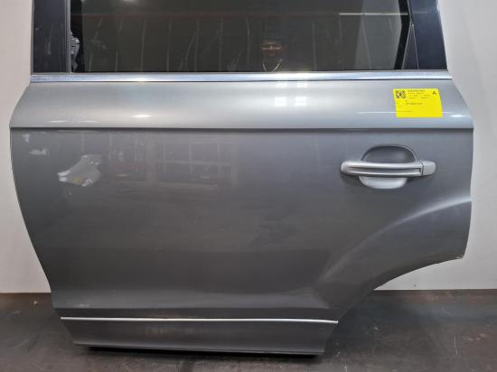 audi Q7 LEFT REAR DOOR 