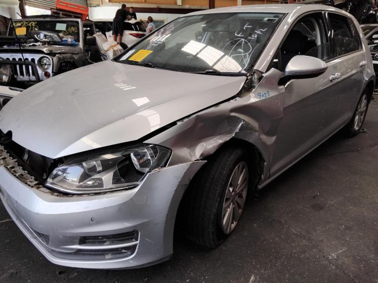 volkswagen Golf 90 TSI COMFORTLINE GEN 7 2015 Parts & Wrecking