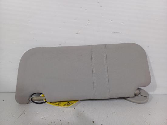 toyota Corolla ZRE172R Dec 2016 SUN VISOR 