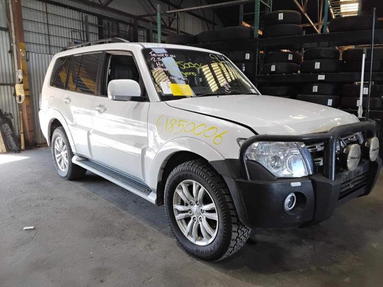 mitsubishi Pajero VRX Mar 2014 Parts & Wrecking